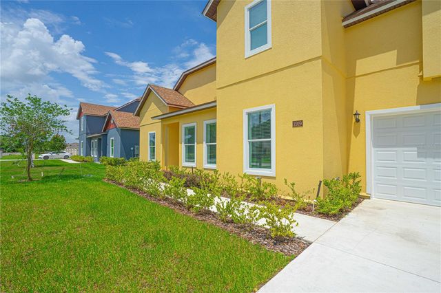 1919 SIPES AVENUE, Sanford, FL 32771