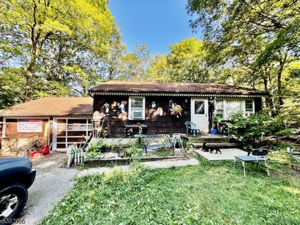 85 Panorama Dr, Vernon Twp., NJ 07461