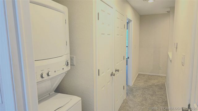 701 Lakeshore Drive 10, Eufaula, OK 74432