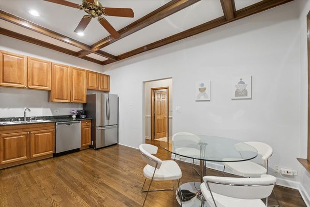 4028 N Sheridan Road 1R, Chicago, IL 60613