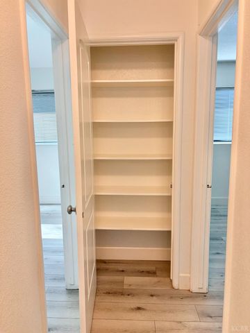 1913 Stratford Way, Hanford, CA 93230