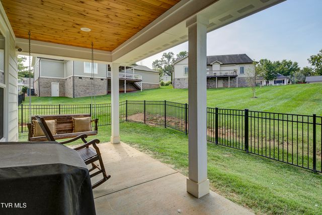 301 Princeton Gardens Drive, Johnson City, TN 37601