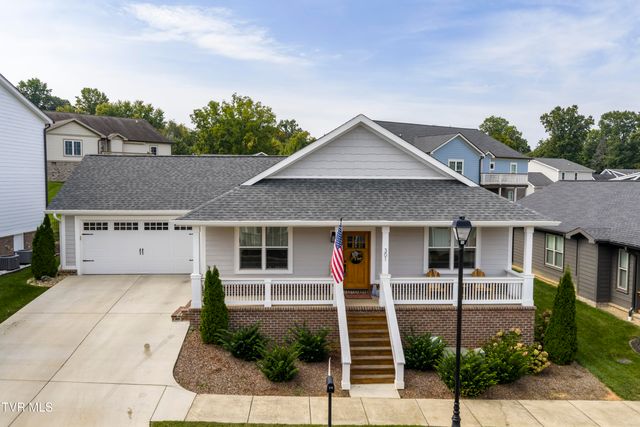 301 Princeton Gardens Drive, Johnson City, TN 37601