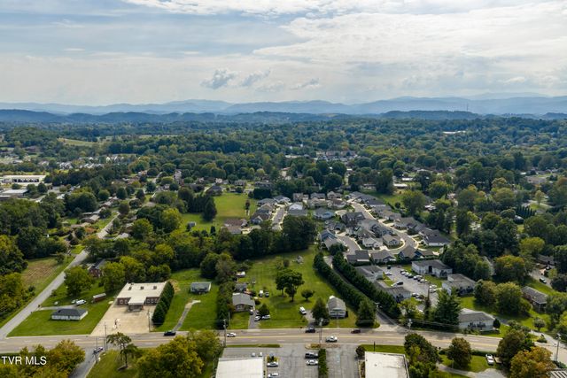 301 Princeton Gardens Drive, Johnson City, TN 37601