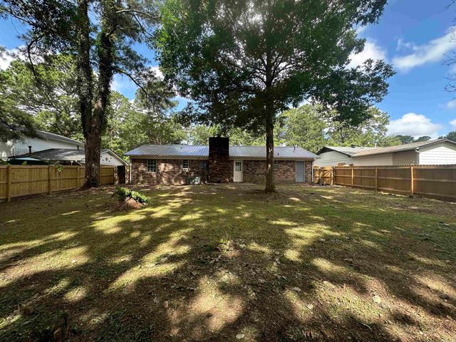3414 Price Avenue, Bryant, AR 72022