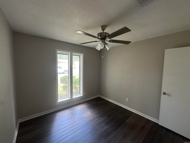 3414 Price Avenue, Bryant, AR 72022