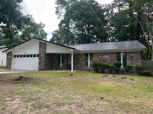 3414 Price Avenue, Bryant, AR 72022