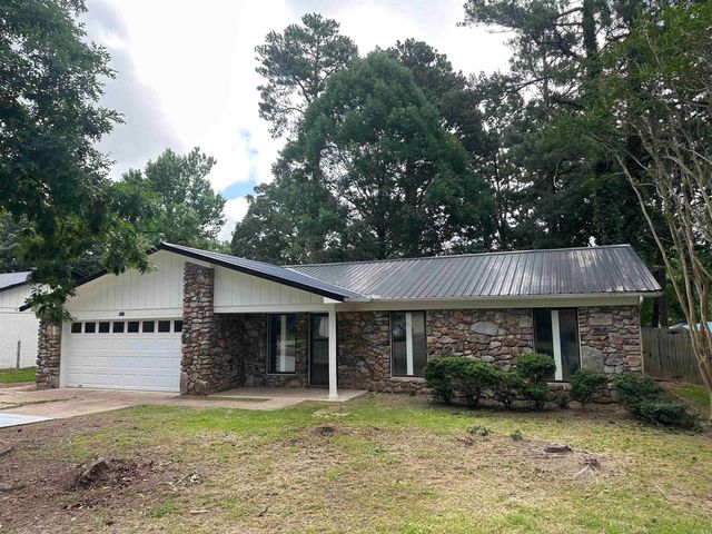 3414 Price Avenue, Bryant, AR 72022