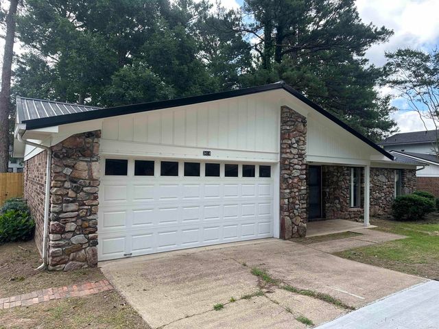 3414 Price Avenue, Bryant, AR 72022