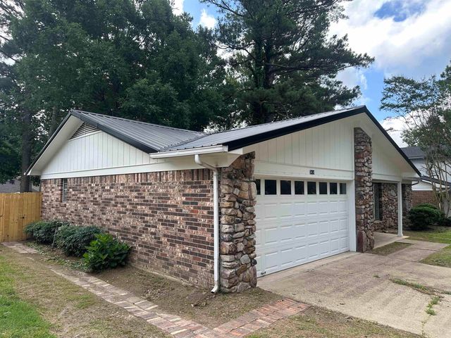 3414 Price Avenue, Bryant, AR 72022