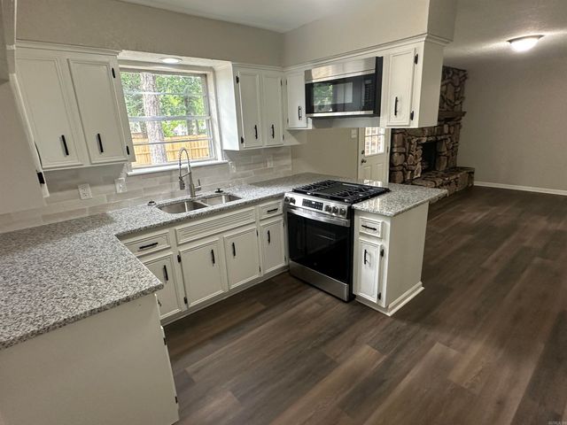 3414 Price Avenue, Bryant, AR 72022