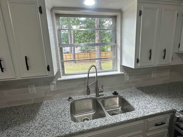 3414 Price Avenue, Bryant, AR 72022