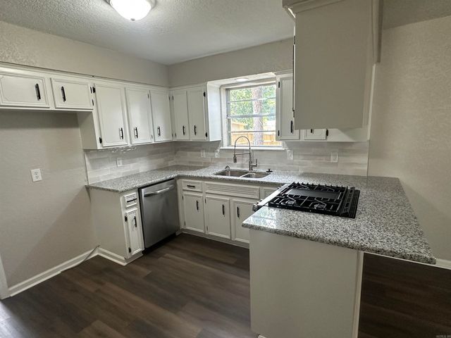 3414 Price Avenue, Bryant, AR 72022