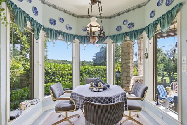 34 Wingreen LOOP, The Hills, TX 78738