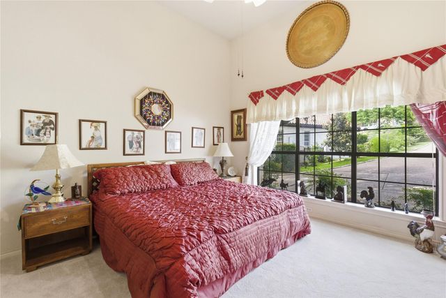 34 Wingreen LOOP, The Hills, TX 78738