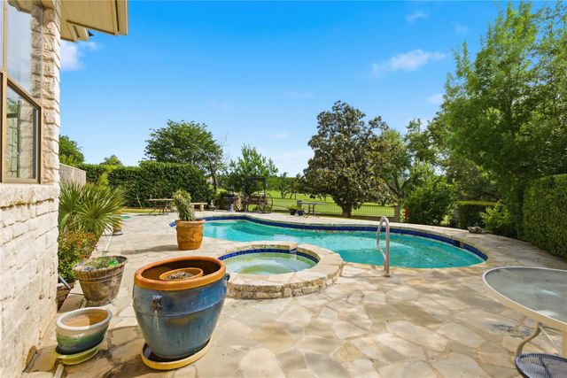34 Wingreen LOOP, The Hills, TX 78738