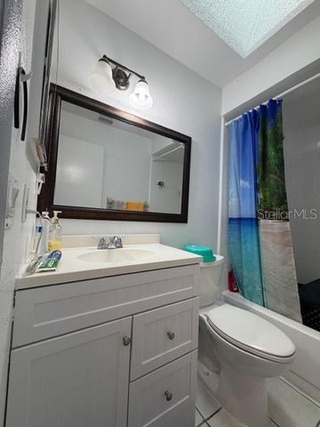 9943 BURL WAY, Orlando, FL 32817