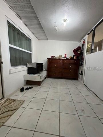 9943 BURL WAY, Orlando, FL 32817