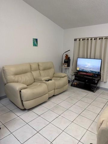 9943 BURL WAY, Orlando, FL 32817