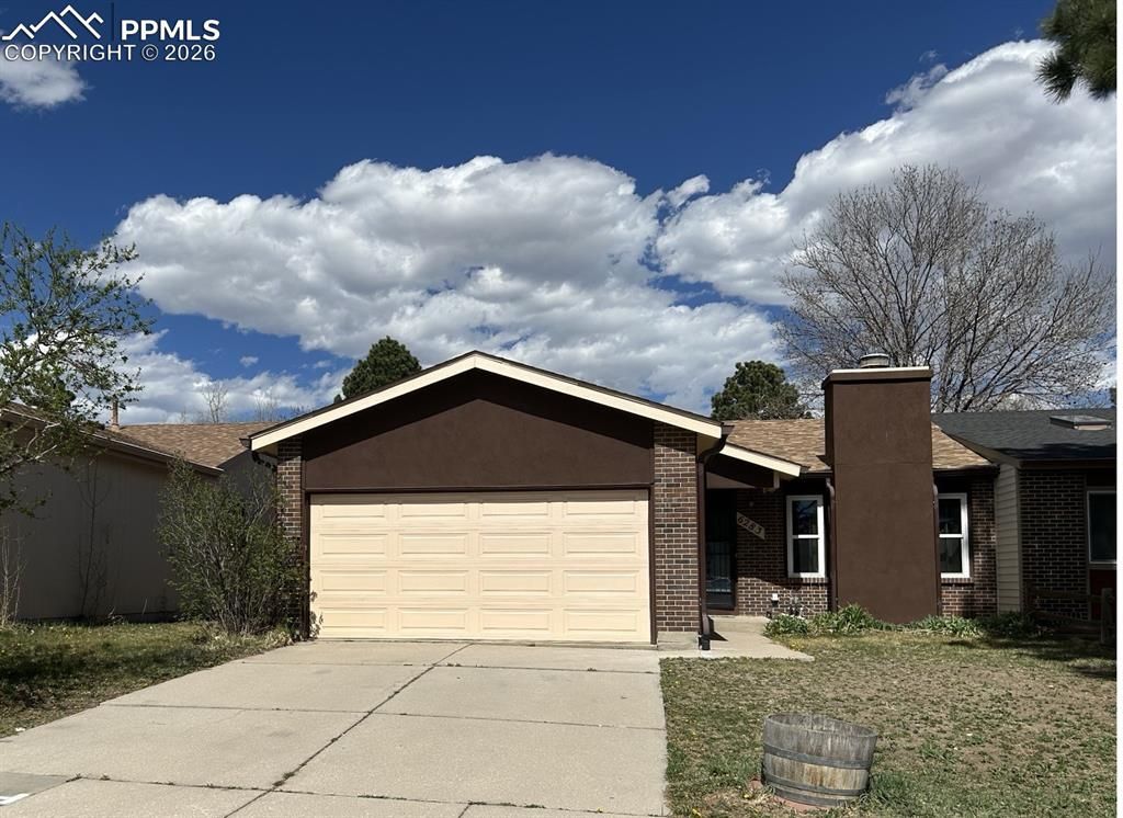 6283 GunShot Pass Drive, Colorado Springs, CO 80917