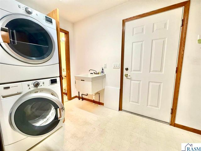 103 Raven Court, Mankato, MN 56001