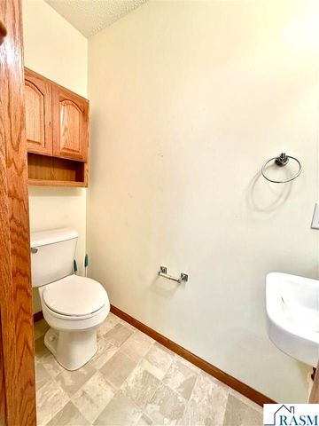 103 Raven Court, Mankato, MN 56001