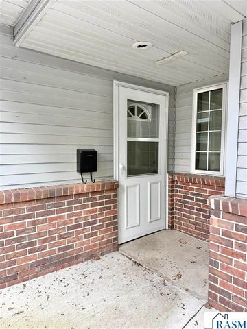 103 Raven Court, Mankato, MN 56001