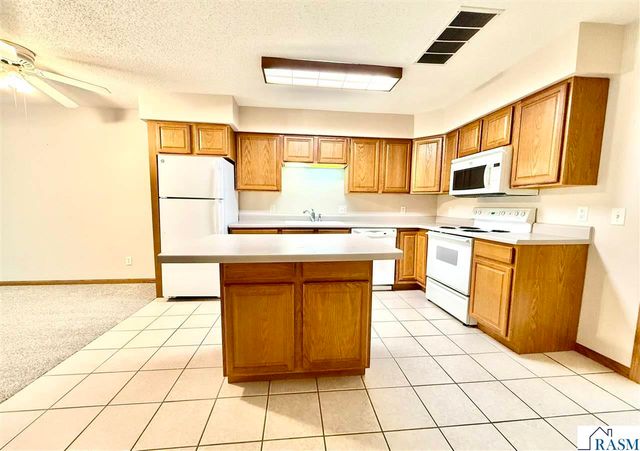 103 Raven Court, Mankato, MN 56001