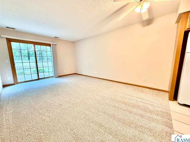 103 Raven Court, Mankato, MN 56001