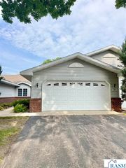 103 Raven Court, Mankato, MN 56001