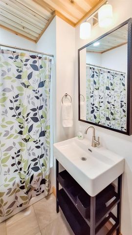 365 Mondamin Tr, La Pointe, WI 54850