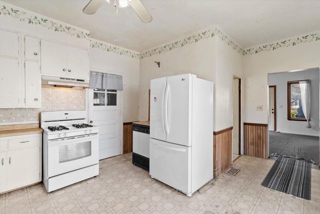 546 Sumner STREET, Genoa City, WI 53128