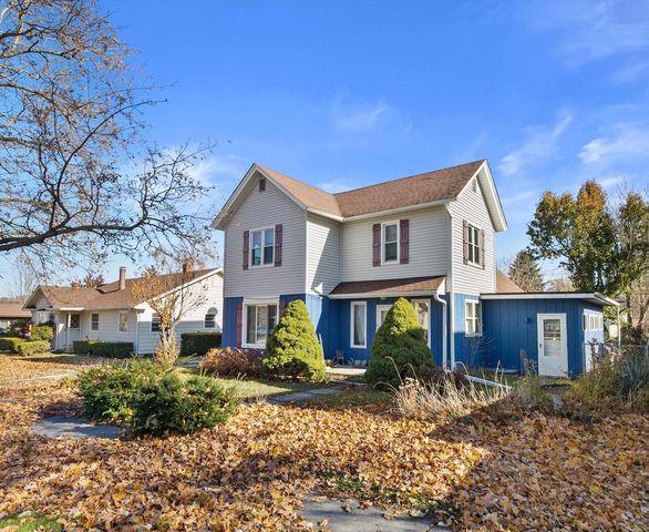 546 Sumner STREET, Genoa City, WI 53128