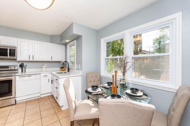 4253 6th Street NE, Columbia Heights, MN 55421