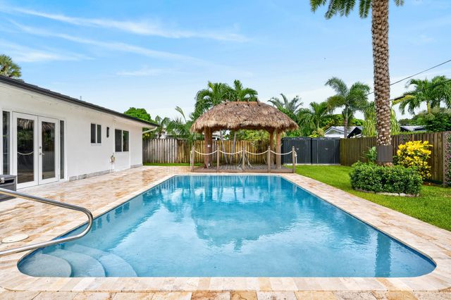 1970 NE 32nd Street, Lighthouse Point, FL 33064
