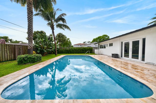 1970 NE 32nd Street, Lighthouse Point, FL 33064