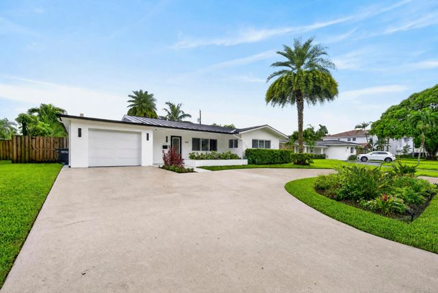 1970 NE 32nd Street, Lighthouse Point, FL 33064