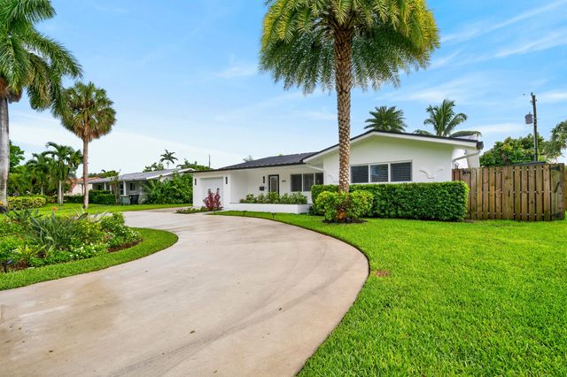 1970 NE 32nd Street, Lighthouse Point, FL 33064
