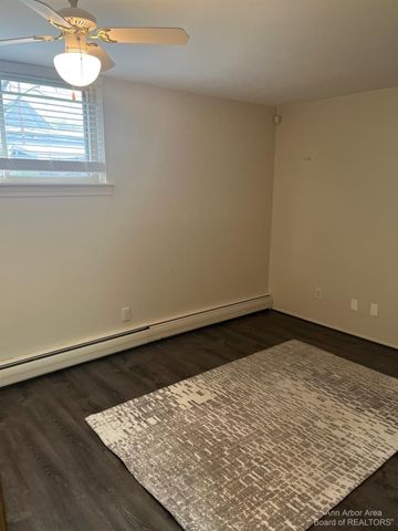 2317 Packard Street B103, Ann Arbor, MI 48104