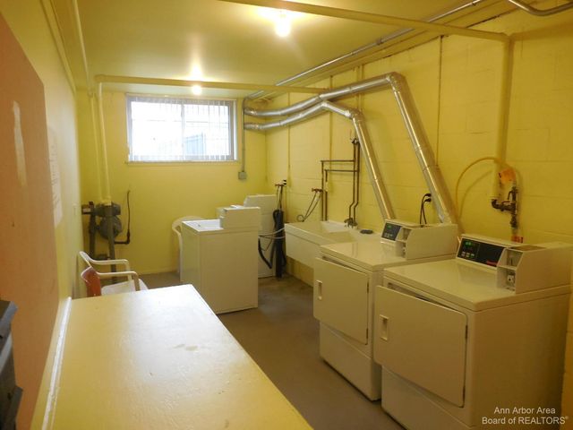 2317 Packard Street B103, Ann Arbor, MI 48104