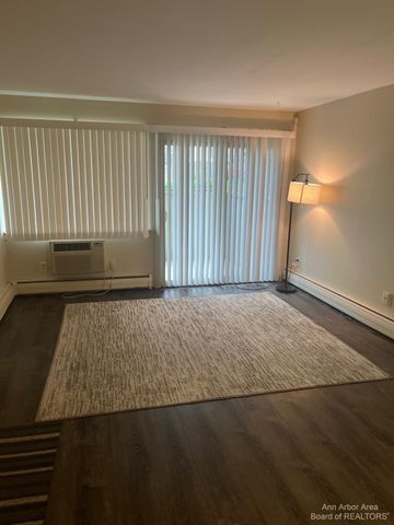2317 Packard Street B103, Ann Arbor, MI 48104