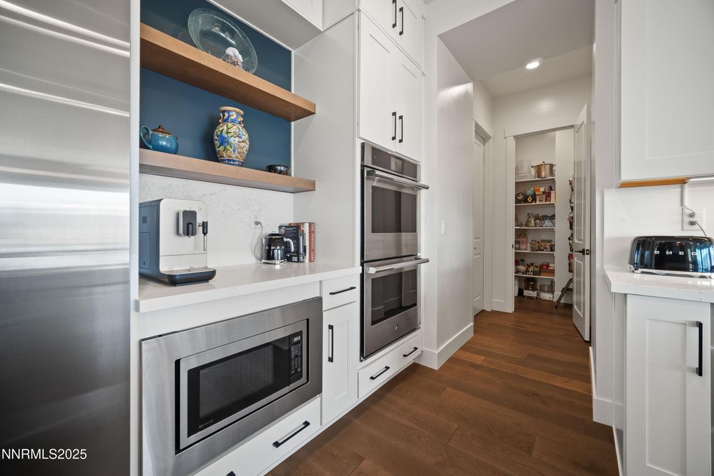 Image 14 of property listing at 9176 Graycliff Lane, Reno, NV 89523