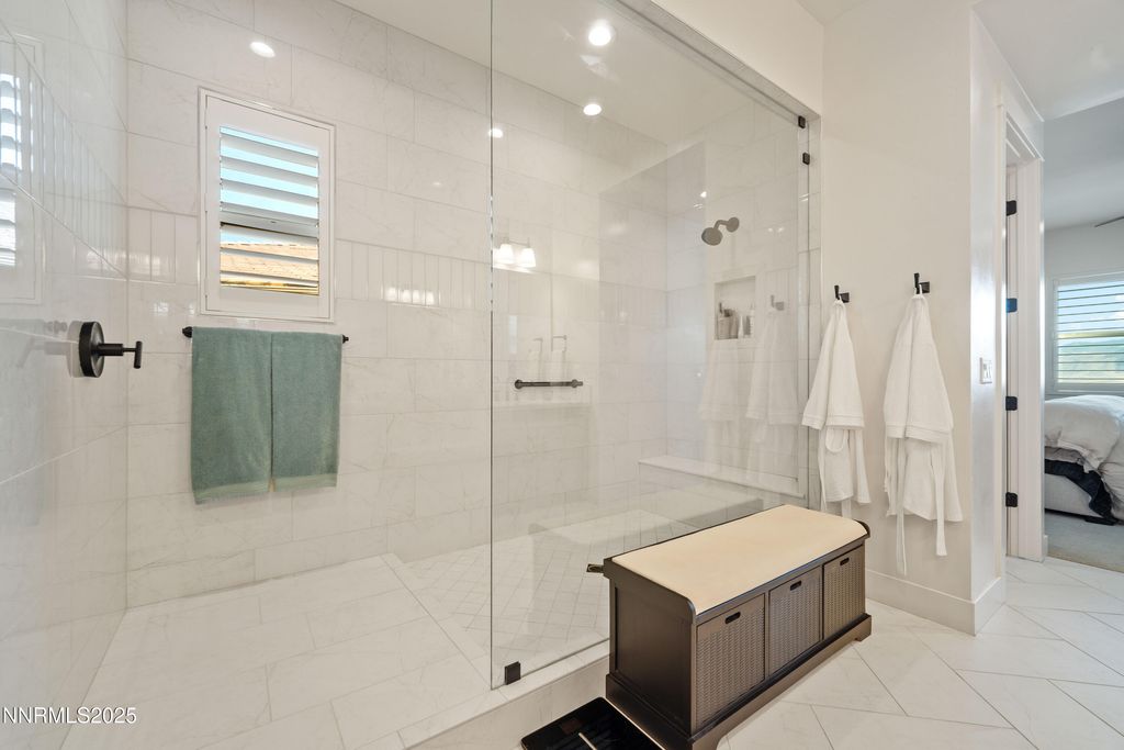 Image 22 of property listing at 9176 Graycliff Lane, Reno, NV 89523