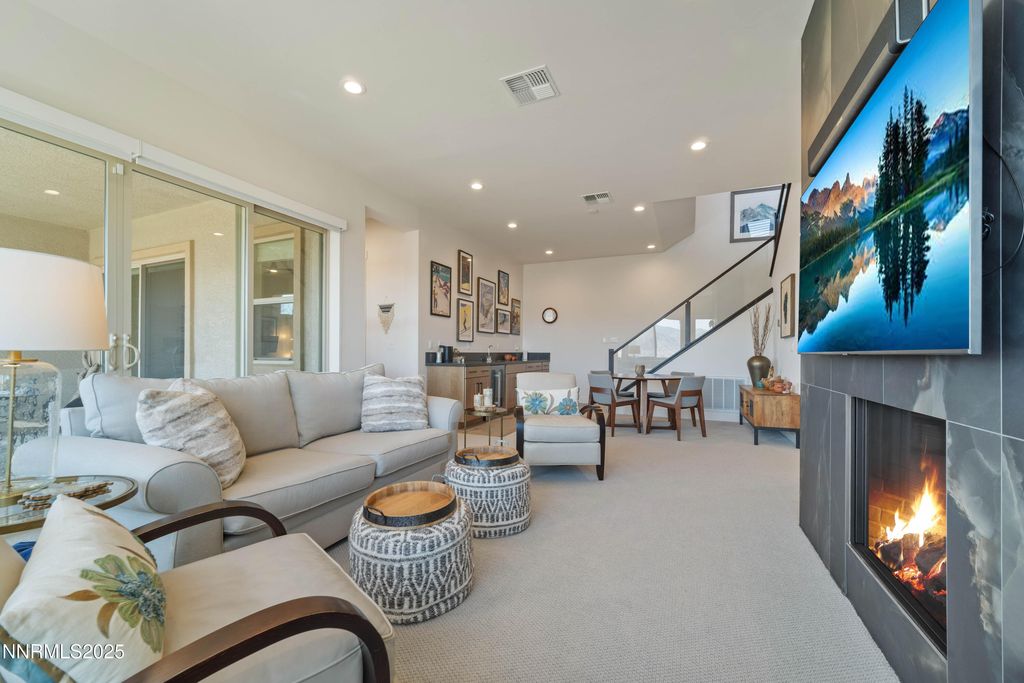 Image 32 of property listing at 9176 Graycliff Lane, Reno, NV 89523