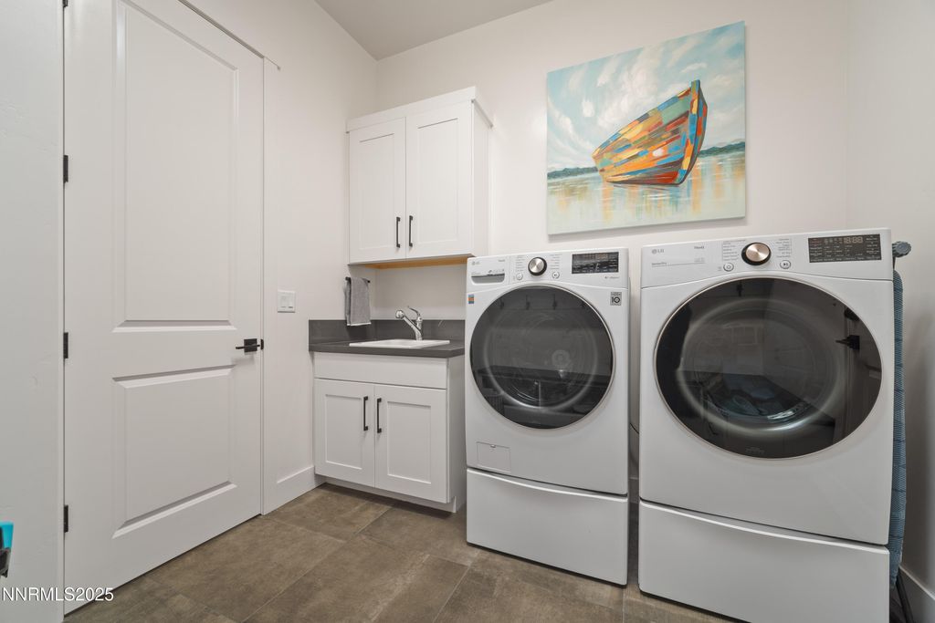 Image 36 of property listing at 9176 Graycliff Lane, Reno, NV 89523