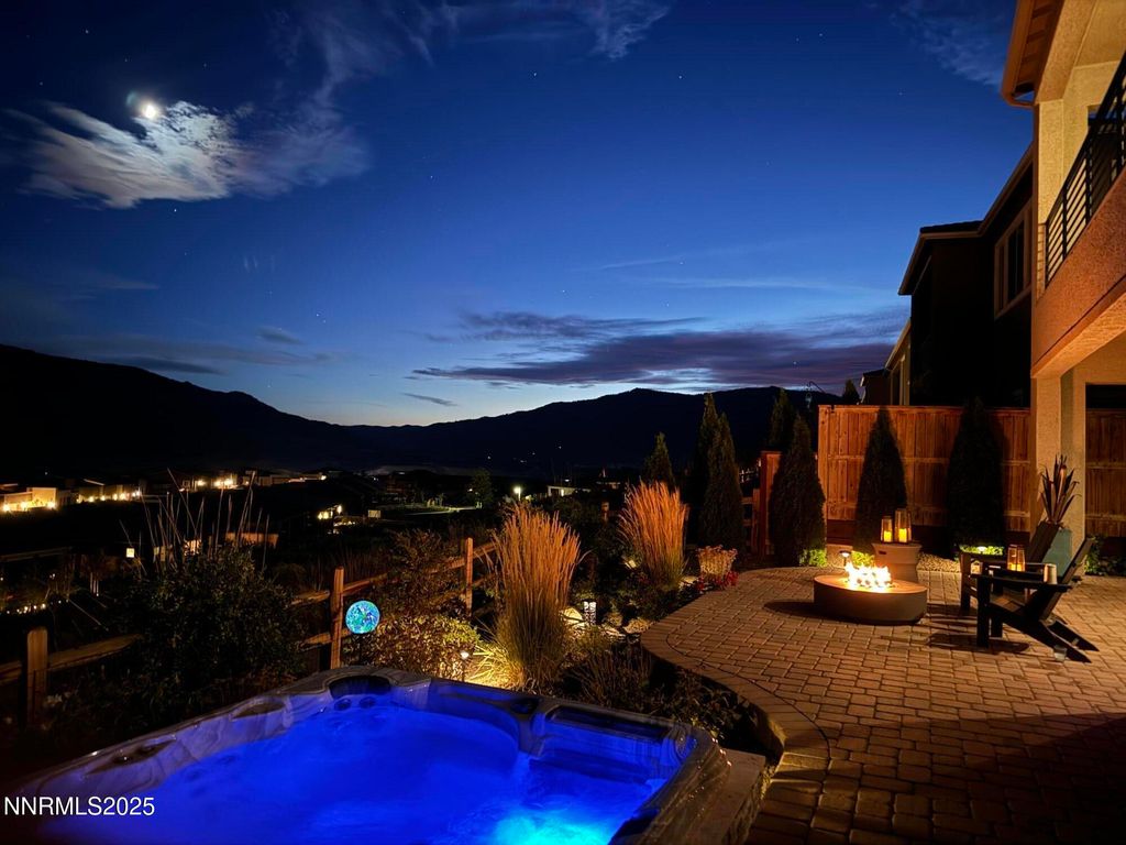 Image 6 of property listing at 9176 Graycliff Lane, Reno, NV 89523