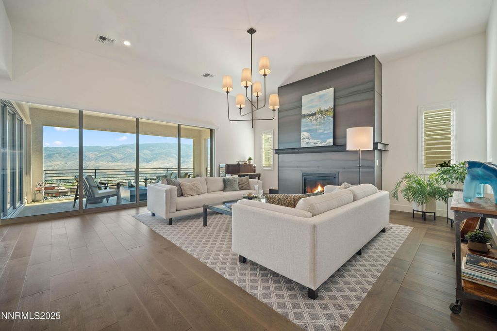 Image 9 of property listing at 9176 Graycliff Lane, Reno, NV 89523