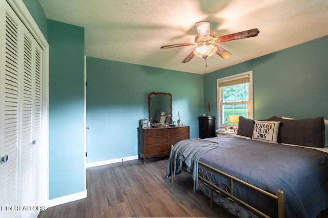 112 S Hummingbird Lane, Dickson, TN 37055