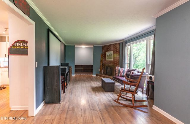 112 S Hummingbird Lane, Dickson, TN 37055