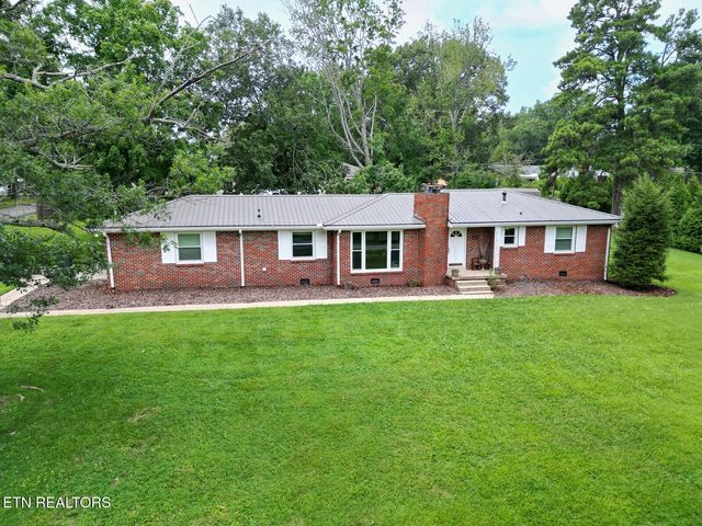 112 S Hummingbird Lane, Dickson, TN 37055